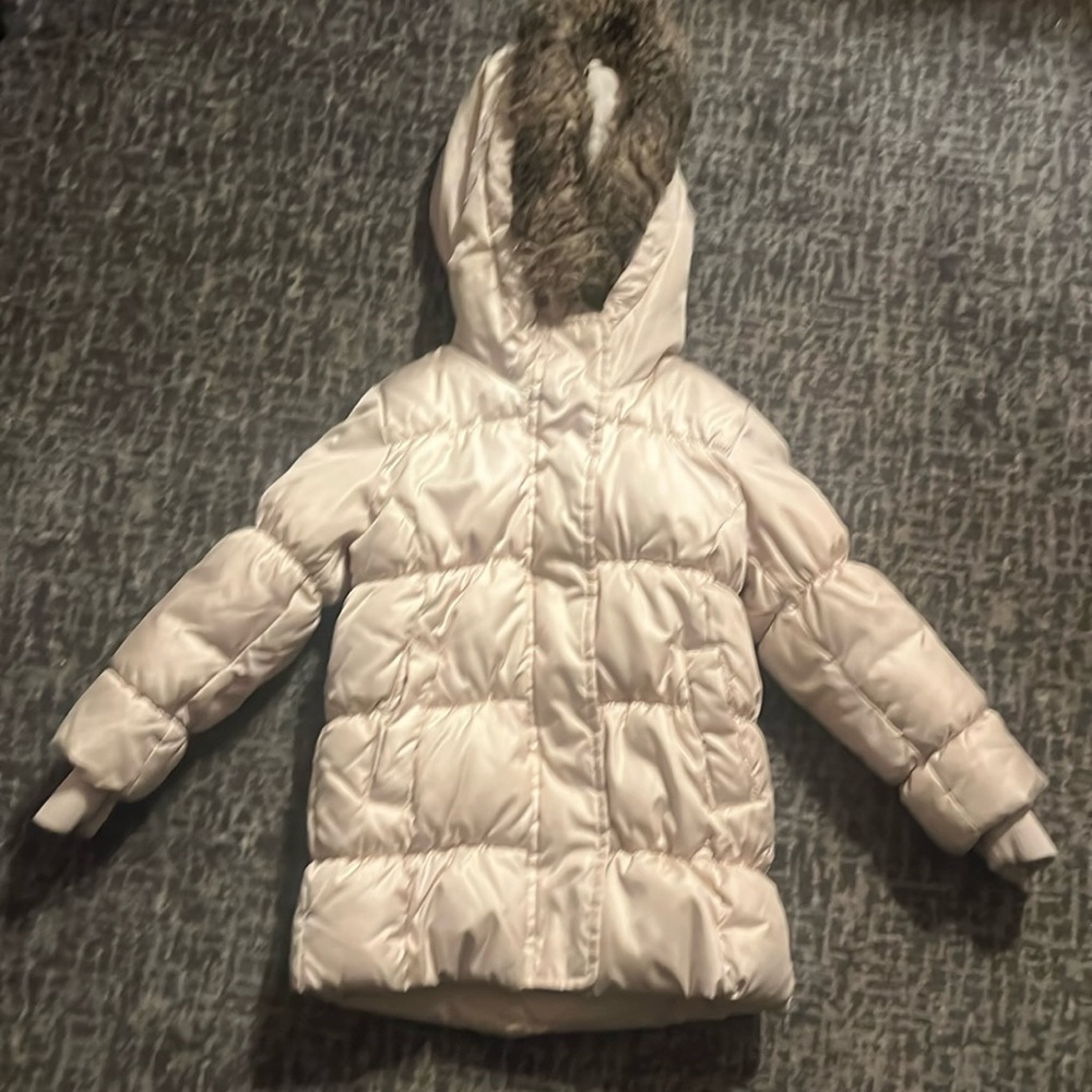 Girls Baby gap xs (4-5) puffer jacket - pearl color